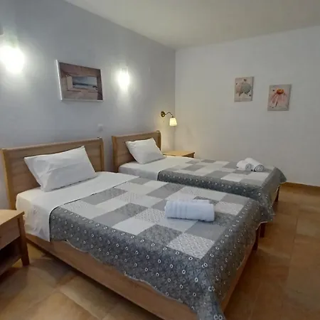 Blue Xenia - 4 * Chrisi Akti (Paros)